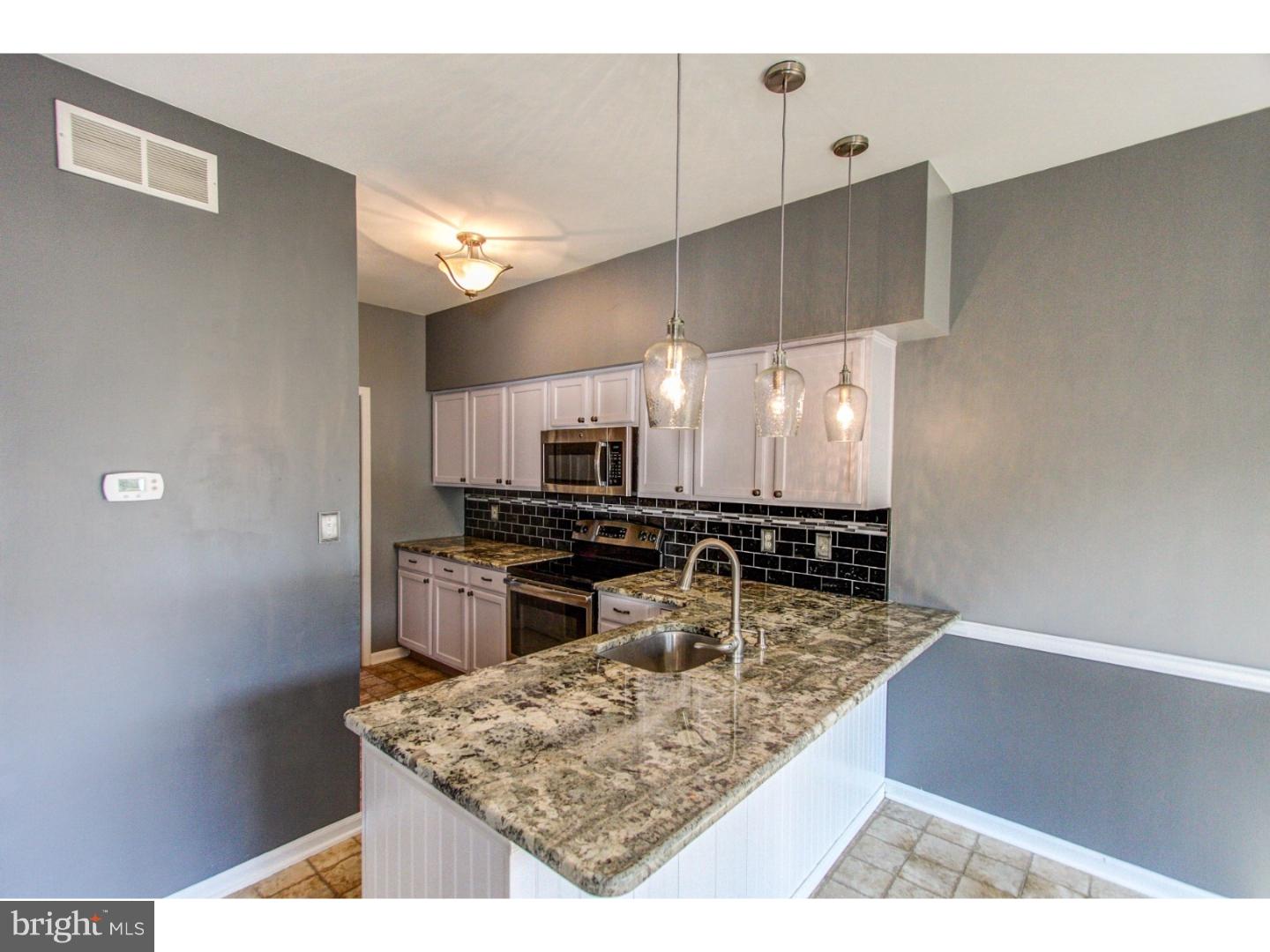 47 Country Road Perkasie, PA 18944 - Photo 10 of 25 Kitchen