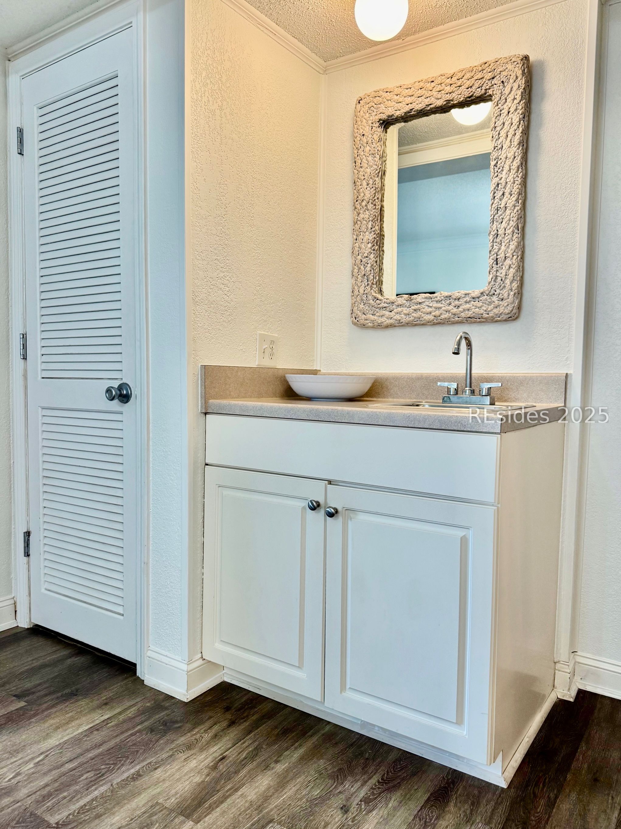 40 Folly Field Road, Unit F9 Hilton Head Island, SC 29928 - Photo 9 of 22