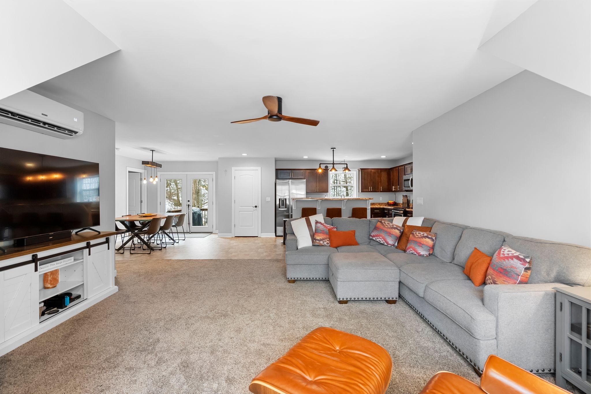 7401 Burks Hollow Road Christiana, TN 37037 - Photo 14 of 56 a living room with furniture and a flat screen tv