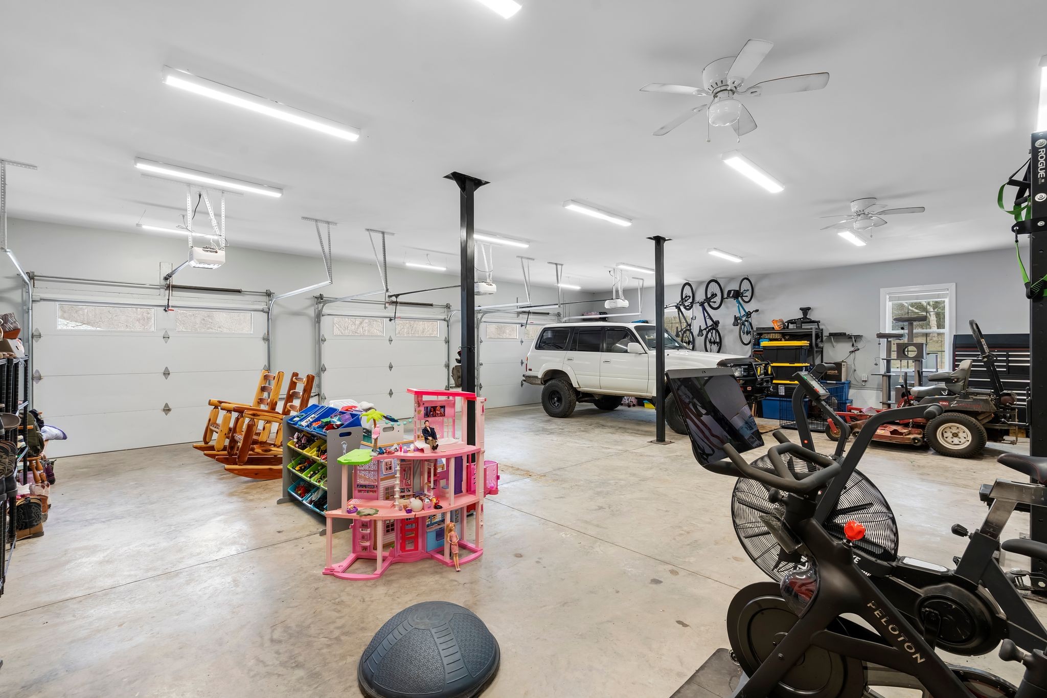 7401 Burks Hollow Road Christiana, TN 37037 - Photo 34 of 56 a view of a room with gym equipment