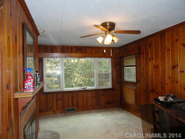 4929 Nevin Road Charlotte, NC 28269 - Photo 5 of 13 Gallery Image 5