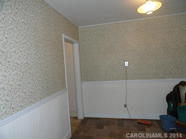 4929 Nevin Road Charlotte, NC 28269 - Photo 7 of 13 Gallery Image 7
