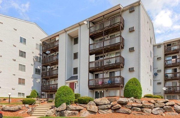 11 Gibbs Street, Unit D54 Worcester, MA 01607 - Photo 2 of 11