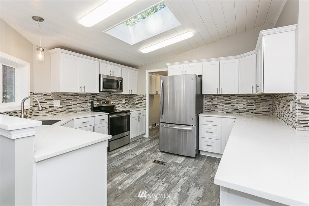 14733 East Lake Goodwin Road Stanwood, WA 98292 - Photo 8 of 25 Gallery Image 8