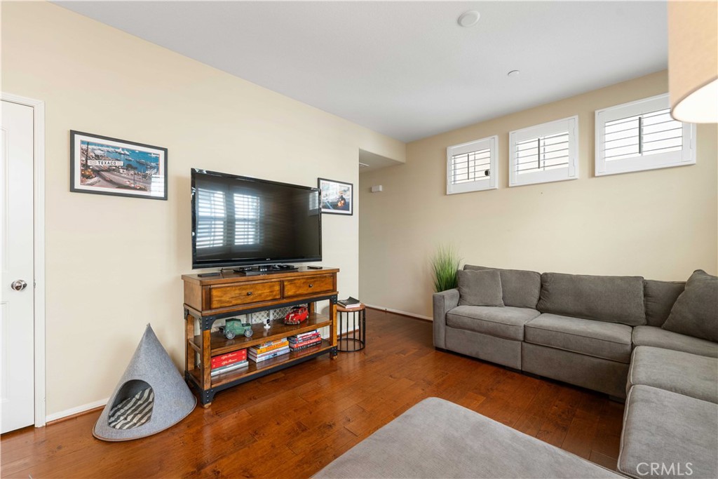 20276 Pienza Lane Porter Ranch, CA 91326 - Photo 4 of 49