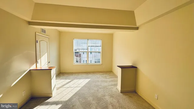 $359,990 | 9202 Charleston Drive, Unit 405, Manassas, VA 20110