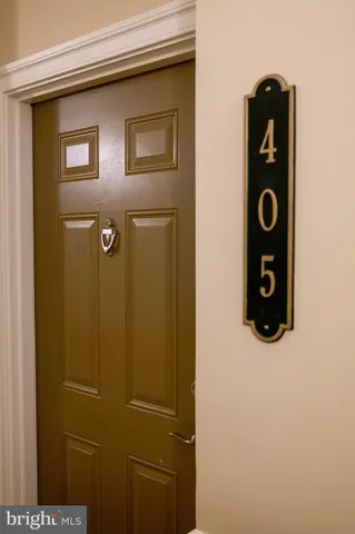 $359,990 | 9202 Charleston Drive, Unit 405, Manassas, VA 20110