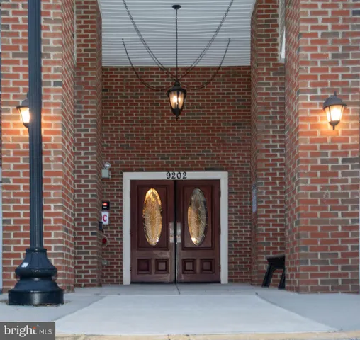 $359,990 | 9202 Charleston Drive, Unit 405, Manassas, VA 20110