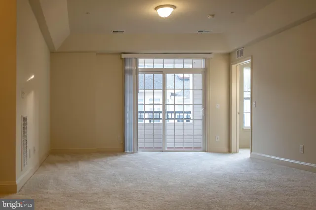 $359,990 | 9202 Charleston Drive, Unit 405, Manassas, VA 20110