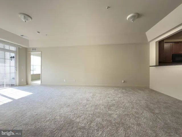 $359,990 | 9202 Charleston Drive, Unit 405, Manassas, VA 20110