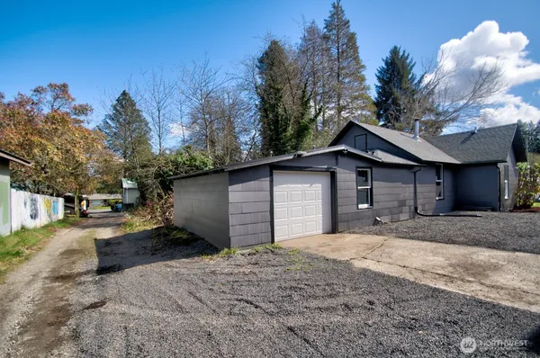a house view with a outdoor space