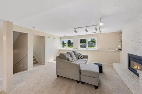 $435,000 | 7920 West 107th St Circle, Bloomington, MN 55438