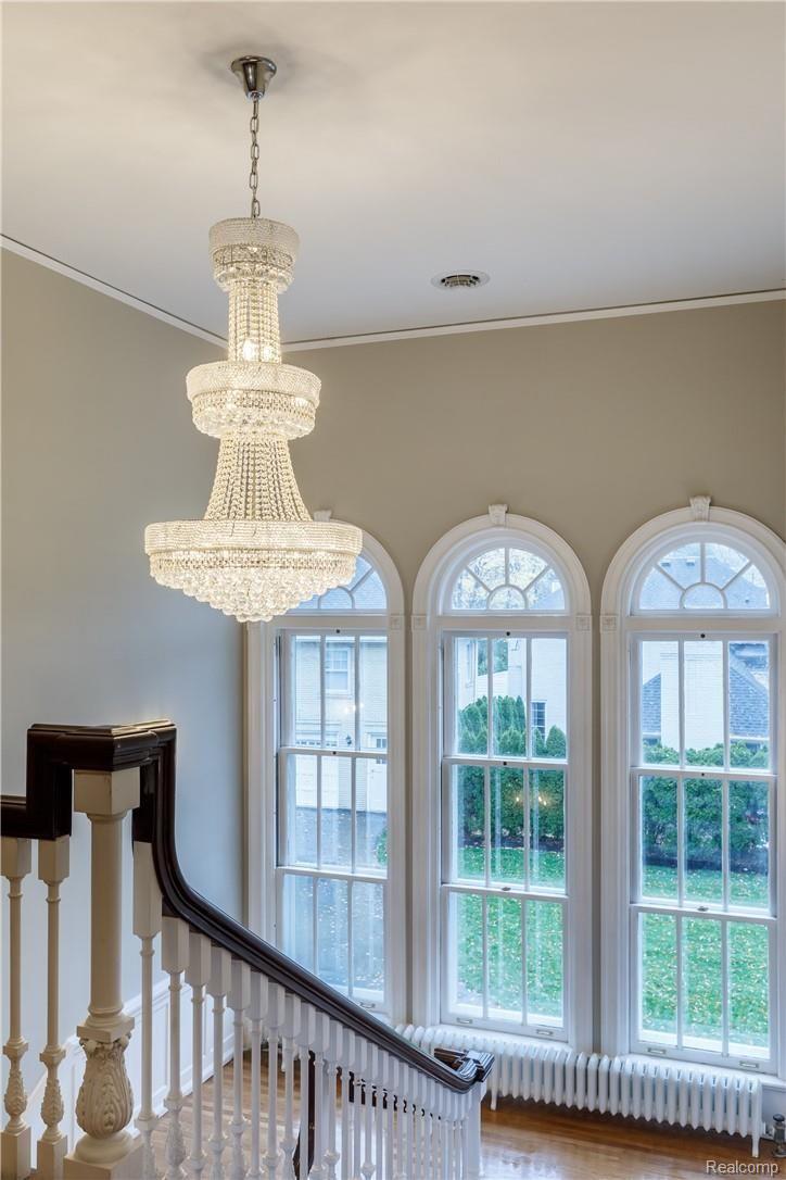 285 Washington Road Grosse Pointe, MI 48230 - Photo 62 of 81 285-Washington---Interior-037.jpg