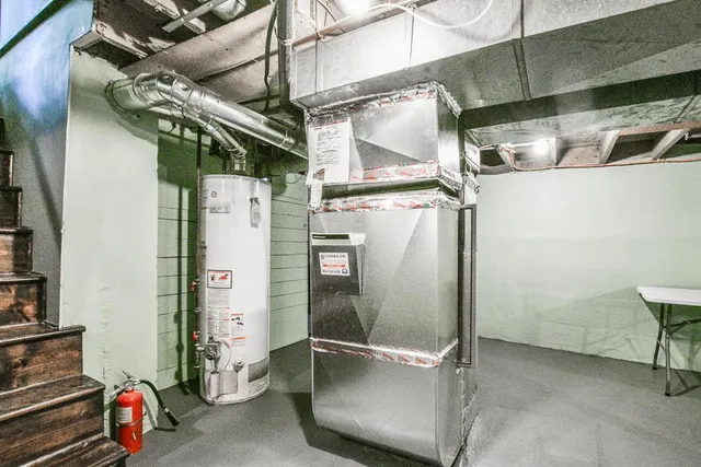 $270,000 | 3951 17th Avenue South, Minneapolis, MN 55407