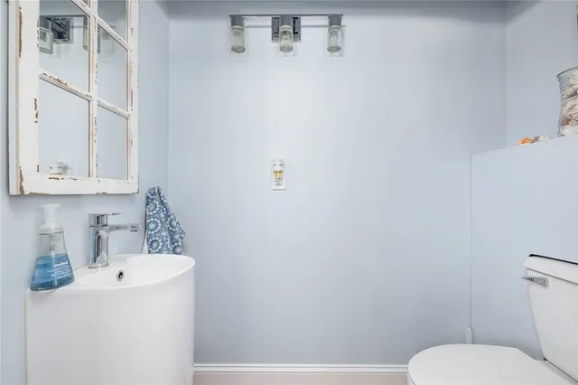 $950,000 | 26 Acres Of Pine Road, Coventry, RI 02816