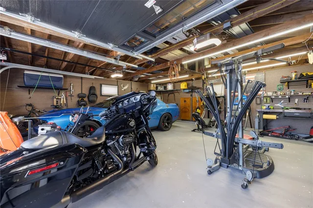 $950,000 | 26 Acres Of Pine Road, Coventry, RI 02816