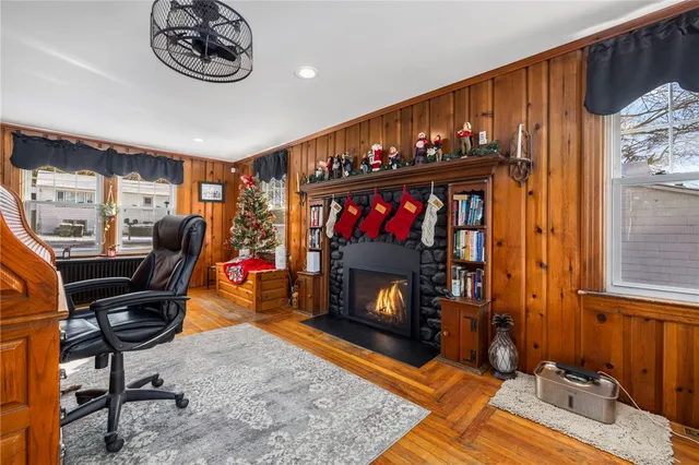 $950,000 | 26 Acres Of Pine Road, Coventry, RI 02816