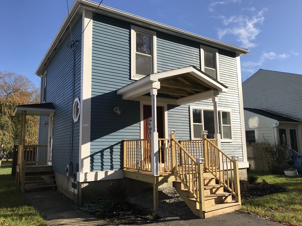 14 Colonial Road Webster, MA 01570 - Photo 1 of 30