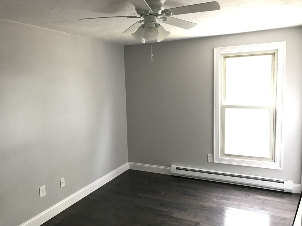 14 Colonial Road Webster, MA 01570 - Photo 16 of 30