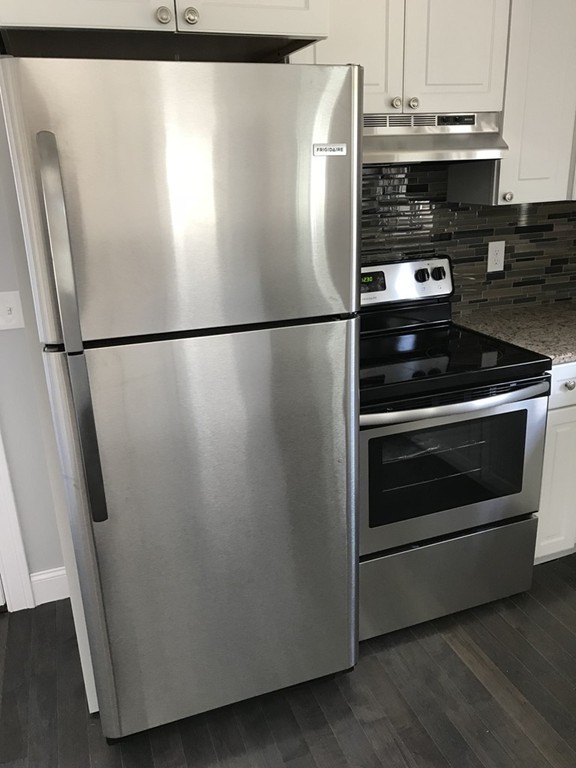 14 Colonial Road Webster, MA 01570 - Photo 6 of 30