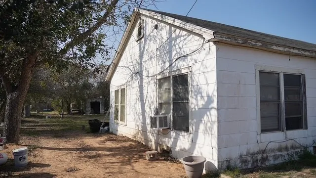 $36,500 | 307 North Maria Street, Hebbronville, TX 78361