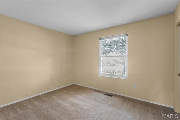 $350,000 | 61 Majestic Court, Fenton, MO 63026