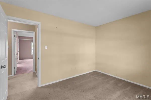 $350,000 | 61 Majestic Court, Fenton, MO 63026