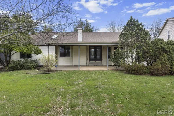 $350,000 | 61 Majestic Court, Fenton, MO 63026