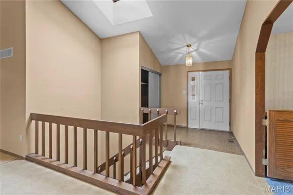 $350,000 | 61 Majestic Court, Fenton, MO 63026