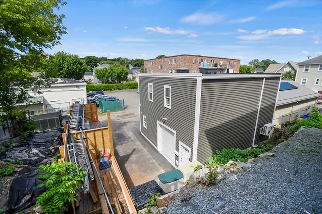 $2,700 | 13 Town Hill Street, Unit 2, Quincy, MA 02169