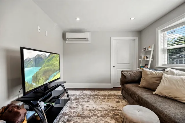 $2,700 | 13 Town Hill Street, Unit 2, Quincy, MA 02169