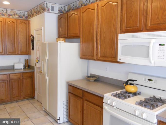 13407 Rising Sun Lane Germantown, MD 20874 - Photo 12 of 29 Kitchen