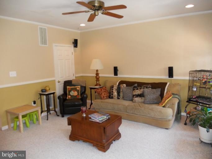 13407 Rising Sun Lane Germantown, MD 20874 - Photo 16 of 29 Family Room