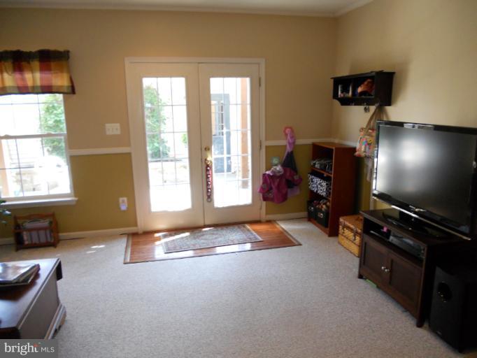 13407 Rising Sun Lane Germantown, MD 20874 - Photo 10 of 29 Family Room