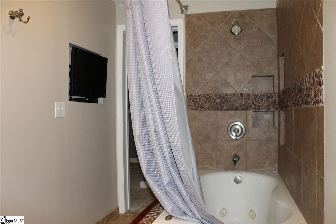 15 Thunder Road Travelers Rest, SC 29690 - Photo 24 of 36 Gallery Image 24
