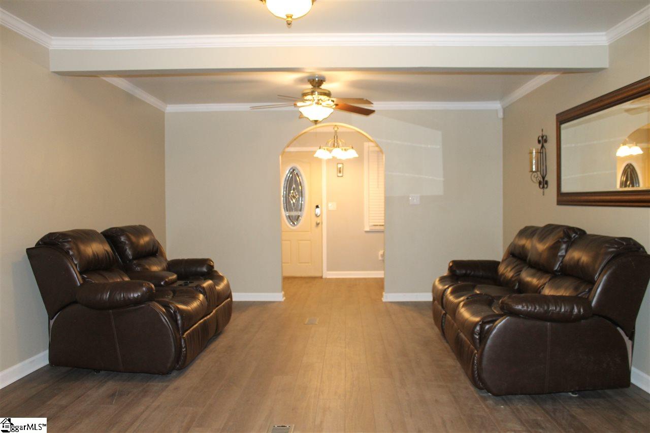 15 Thunder Road Travelers Rest, SC 29690 - Photo 7 of 36 Gallery Image 7