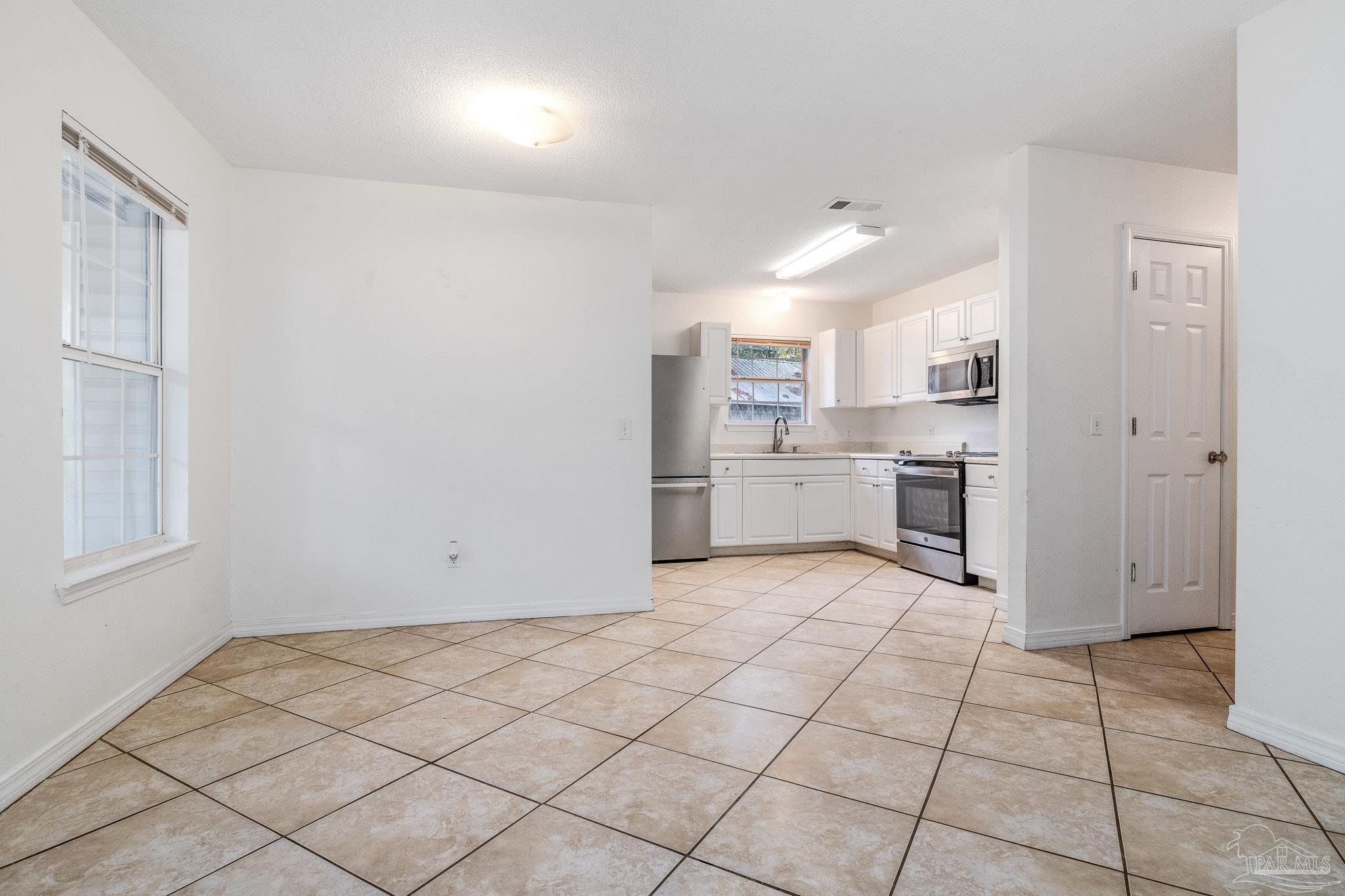 5902 Independence Drive Milton, FL 32570 - Photo 5 of 30