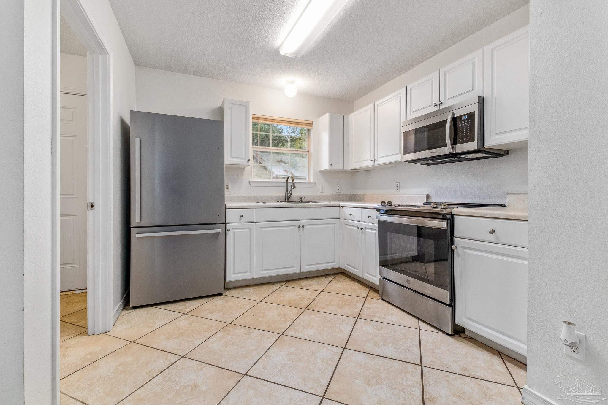 5902 Independence Drive Milton, FL 32570 - Photo 6 of 30