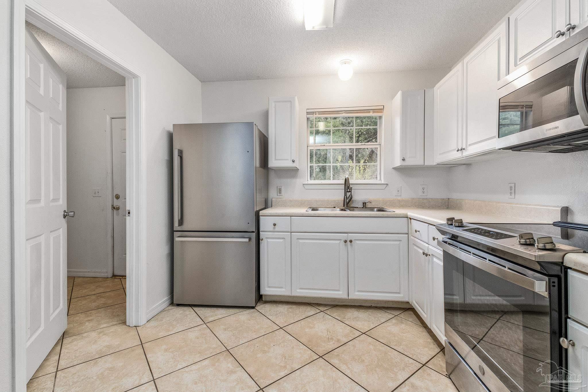 5902 Independence Drive Milton, FL 32570 - Photo 7 of 30