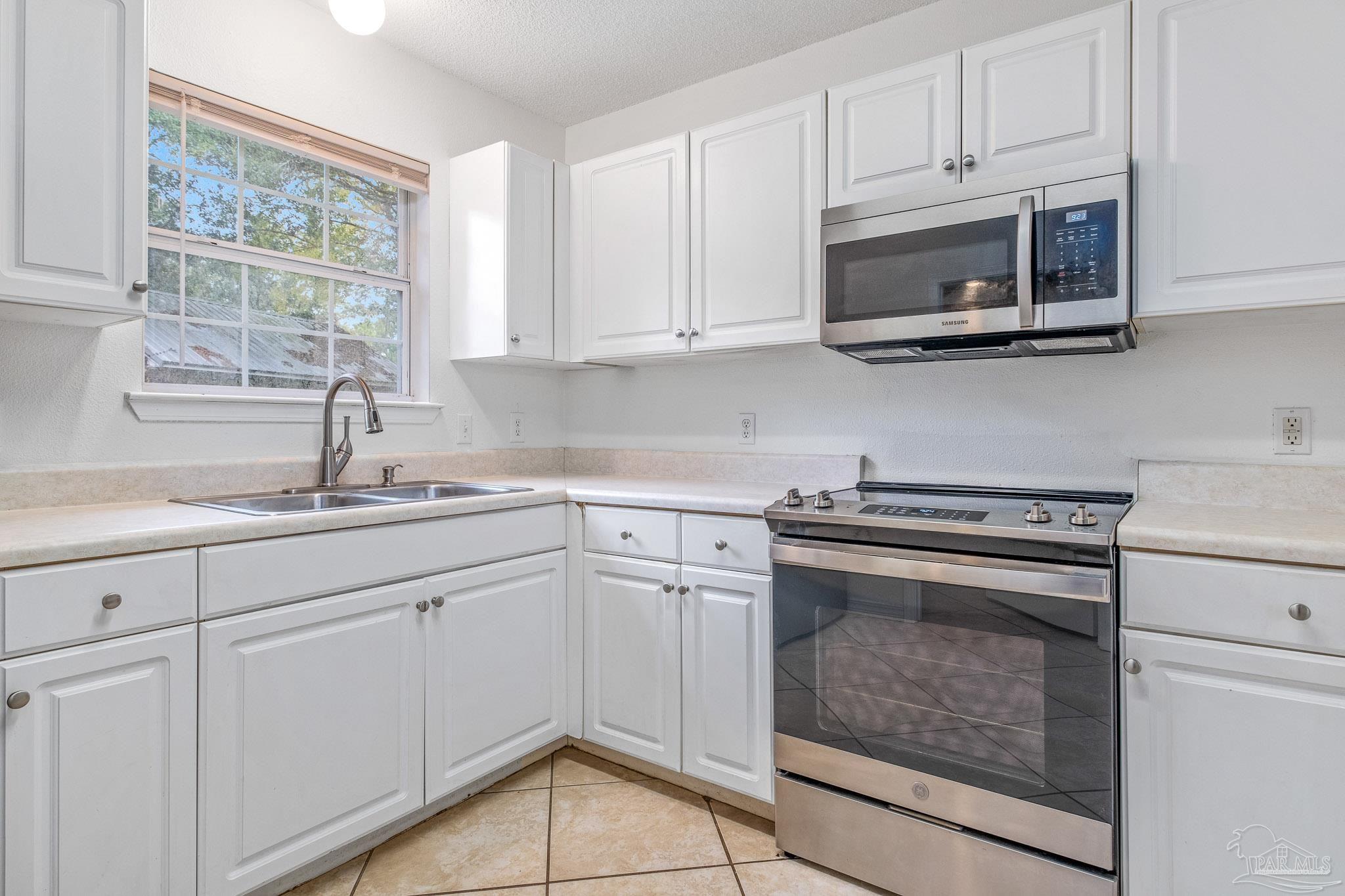 5902 Independence Drive Milton, FL 32570 - Photo 10 of 30