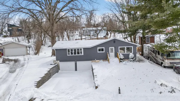 $429,000 | 413 East Lincoln Drive, DeForest, WI 53532