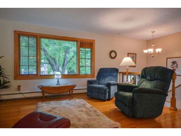 585 Martindale Road Shelburne, VT 05482 - Photo 3 of 27 Gallery Image 3