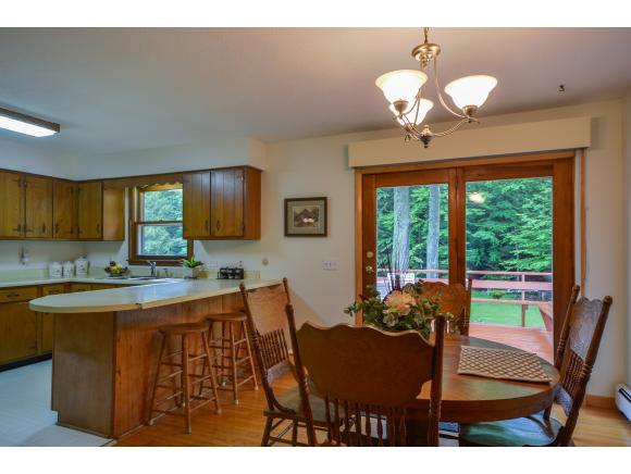 585 Martindale Road Shelburne, VT 05482 - Photo 9 of 27 Gallery Image 9