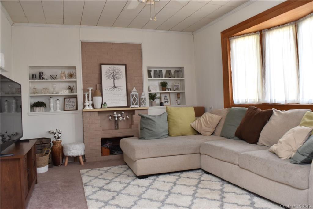 4901 Allen Road East Charlotte, NC 28269 - Photo 3 of 24 Gallery Image 3