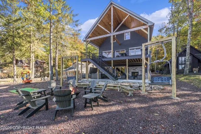 $1,999,900 | 24 Lakeview Drive, Lake Harmony, PA 18624