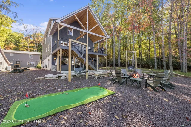 $1,999,900 | 24 Lakeview Drive, Lake Harmony, PA 18624