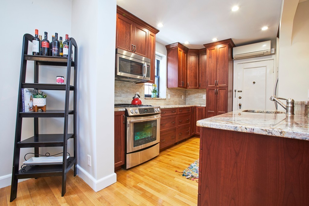 94 Marion Street, Unit 3 Brookline, MA 02446 - Photo 4 of 20