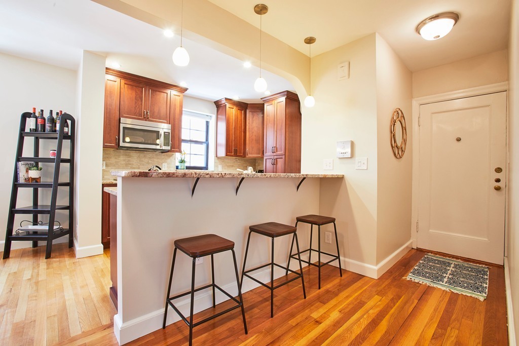 94 Marion Street, Unit 3 Brookline, MA 02446 - Photo 7 of 20