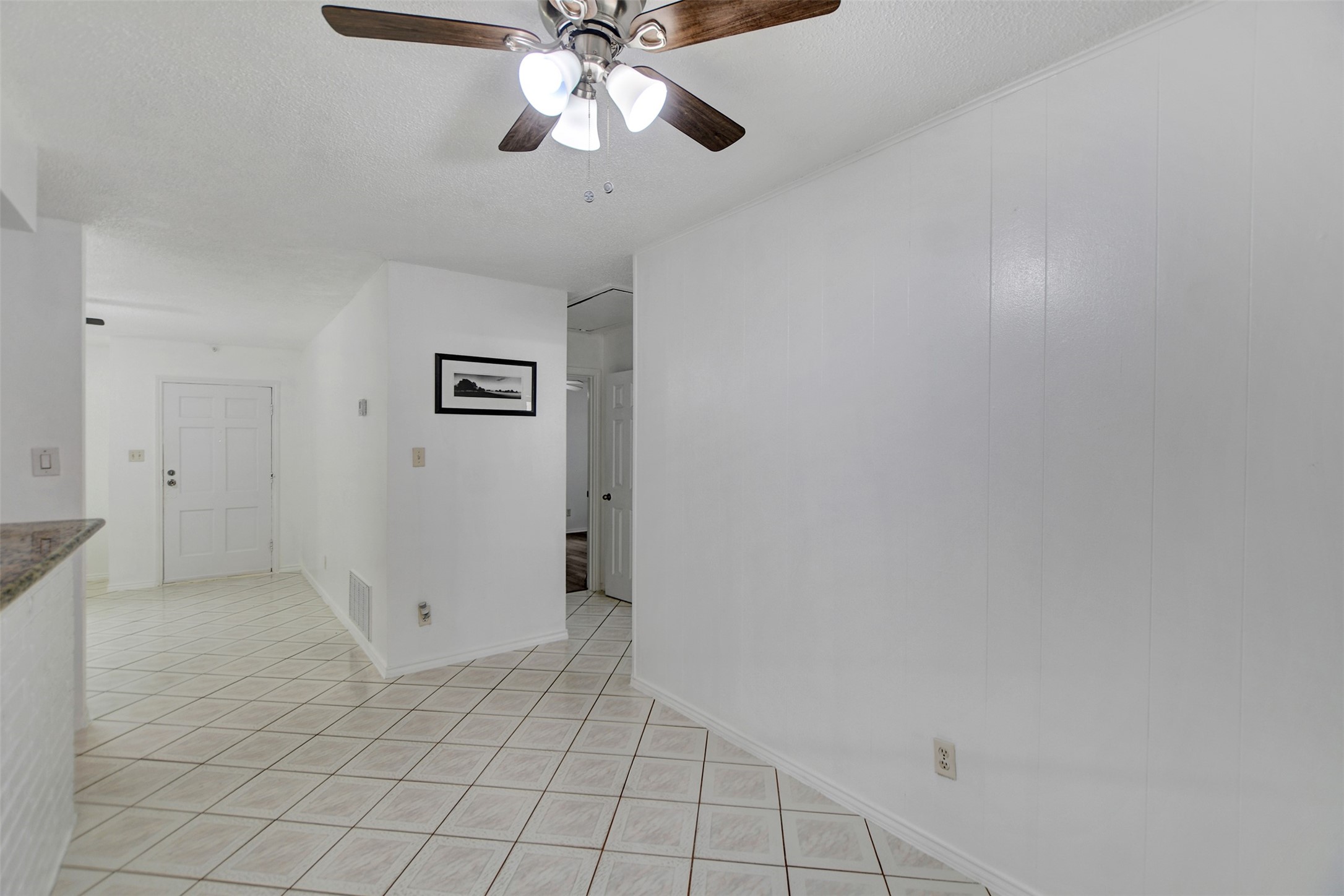 9436 Neuens Road, Unit 9436 Houston, TX 77080 - Photo 7 of 17 another view of dining area