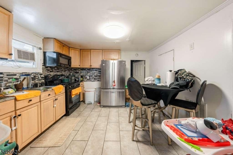 180 State Street Perth Amboy, NJ 08861 - Photo 22 of 25